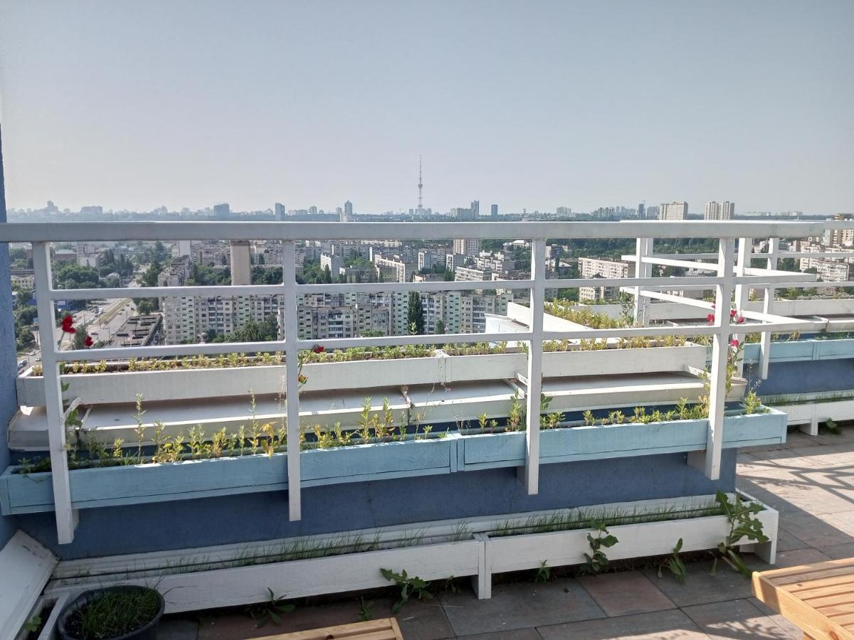 Небольшой Пентхаус С Прекрасным Видом На Город Kiev Luaran gambar